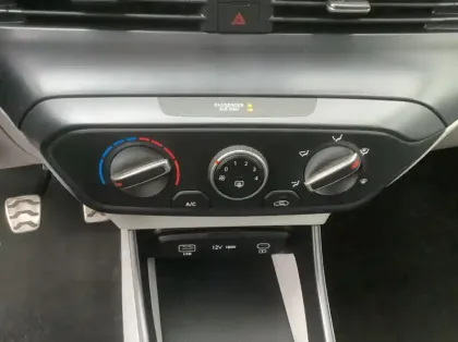 Photo 10 Hyundai Bayon 1.0 T-GDi 100 Hybrid 48V Intuitive