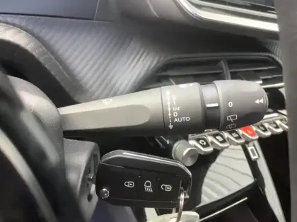 Photo 44 Peugeot 2008 Gén. II Ph2 Allure 5