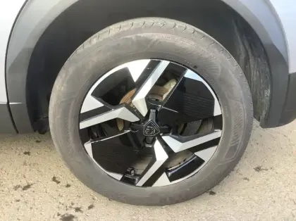 Photo 8 Peugeot 2008 Nouveau 100 S&S BVM6 Allure