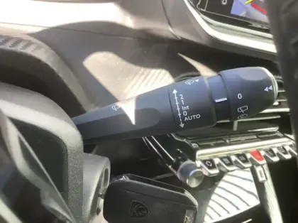 Photo 45 Peugeot 208 Gén. II Ph2 Allure 5