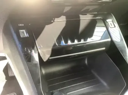 Photo 46 Peugeot 208 Gén. II Ph2 Allure 5