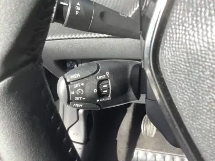 Photo 47 Peugeot 208 Gén. II Ph2 Allure 5