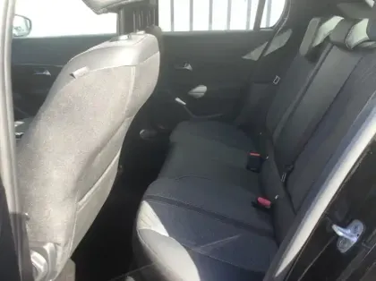 Photo 37 Peugeot 208 Gén. II Ph2 Allure 5