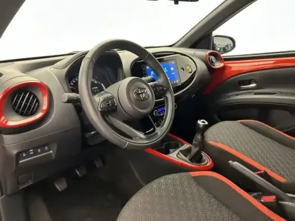 Photo 11 Toyota Aygo 1.0 VVT-i 72 Design Pack Zen & Radars