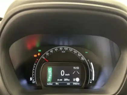 Photo 24 Toyota Aygo 1.0 VVT-i 72 Design Pack Zen & Radars