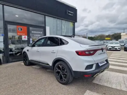 Photo Renault Arkana E-tech Engineered Full Hybrid 145