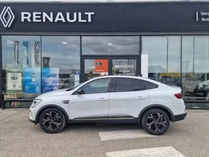 Photo 12 Renault Arkana E-Tech engineered full hybrid 145