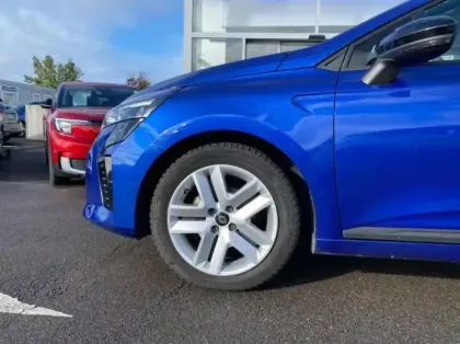 Photo 27 Renault Clio Gén. V (BJA) Ph2 Evolution 5