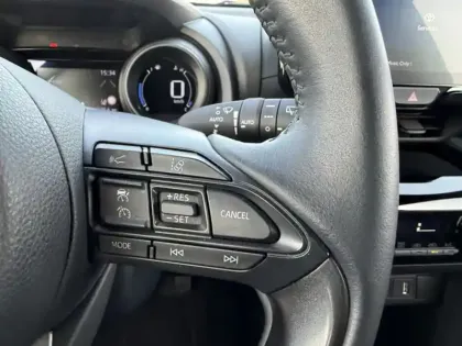 Photo 15 Toyota Yaris Hybride 1.5 HYBRID 116H DESIGN AUTO