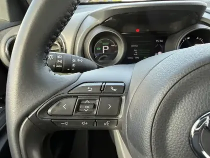 Photo 13 Toyota Yaris Hybride 1.5 HYBRID 116H DESIGN AUTO