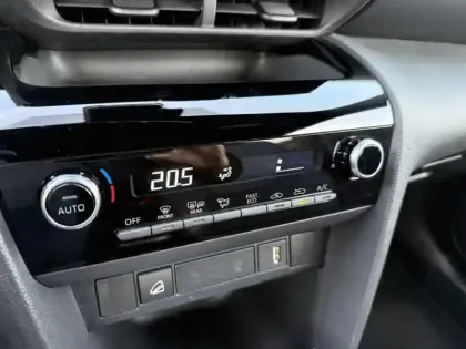 Photo 10 Toyota Yaris Hybride 1.5 HYBRID 116H DESIGN AUTO