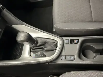 Photo 22 Toyota Yaris Hybride 116h Dynamic