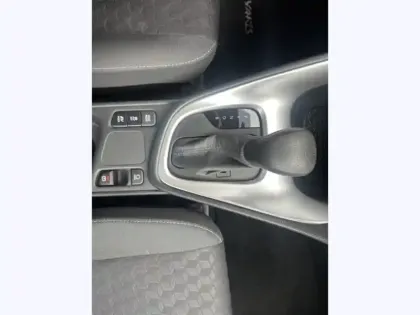 Photo 16 Toyota Yaris Hybride 116h Dynamic