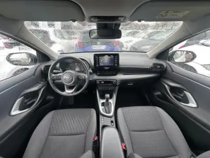 Photo 10 Toyota Yaris Hybride 116h Dynamic