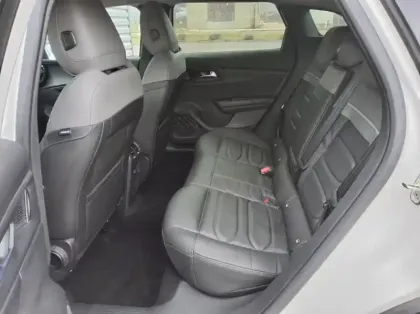 Photo 19 Citroën C5 Nouvelle PureTech 130 S&S EAT8 Shine