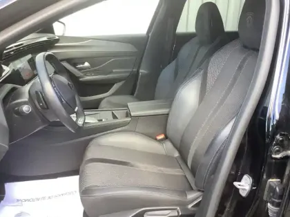 Photo 10 Peugeot 308 Hybrid 136 e-DCS6 GT