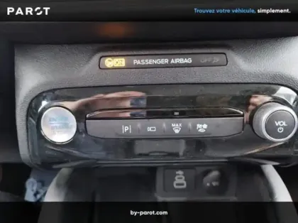 Photo 12 Ford Kuga 2.5 Duratec 180ch Hybrid FlexiFuel Titanium Business Powershift