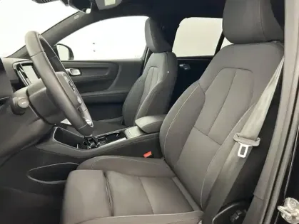 Photo 21 Volvo Xc40 Recharge 231ch Plus EDT + Pack Hiver avec pompe à chaleur