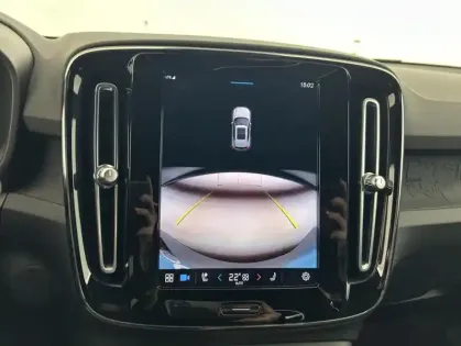 Photo 41 Volvo XC40 Recharge 231ch Plus EDT + Pack Hiver avec pompe à chaleur