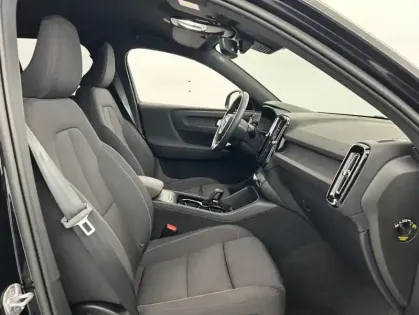 Photo 23 Volvo Xc40 Recharge 231ch Plus EDT + Pack Hiver avec pompe à chaleur