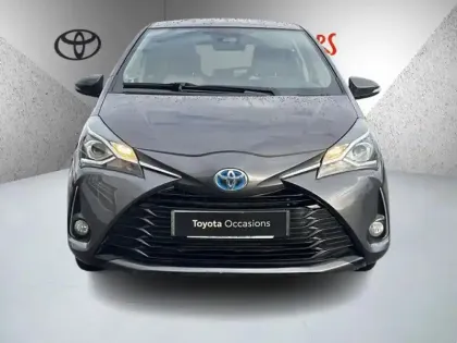 Photo 6 Toyota Yaris Hybride 100h Dynamic