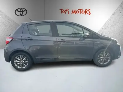 Photo 5 Toyota Yaris Hybride 100h Dynamic