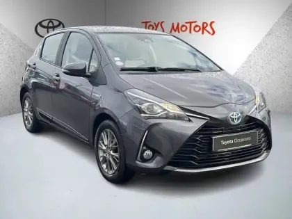 Photo 23 Toyota Yaris Hybride 100h Dynamic