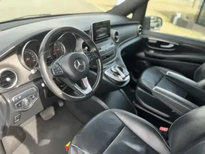 Photo 12 Mercedes CLA 220 d AVANTGARDE Long