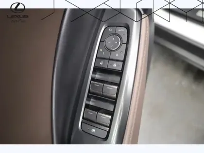 Photo 8 Lexus Lbx 1.5 136H Elegant Pack Tech 2WD