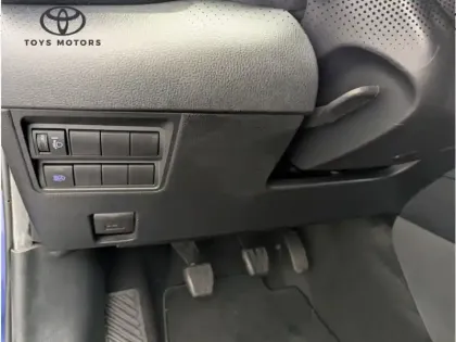 Photo 16 Toyota Yaris 120 VVT-i Design