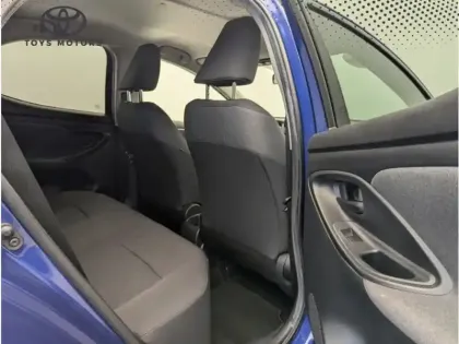 Photo 10 Toyota Yaris 120 VVT-i Design