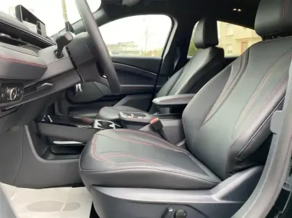 Photo 30 Ford Mustang 276ch Extended Range 88kWh Premium Propulsion