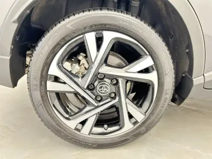 Photo 8 Toyota C-HR 1.8 Hybride 122 Edition