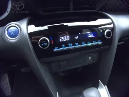 Photo 7 Toyota Yaris Hybride 1.5 HYBRID 116H DYNAMIC AUTO