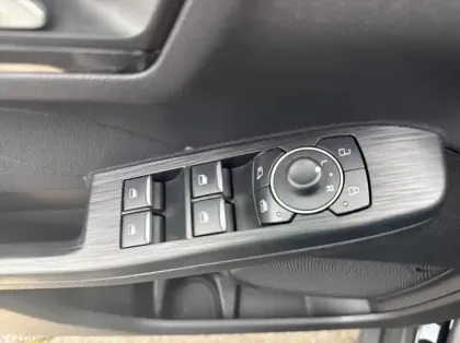 Photo 21 Ford Kuga 2.5 Duratec 190ch FHEV E85 ST-Line Business BVA