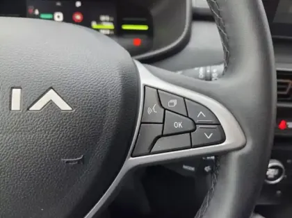 Photo 10 Dacia Jogger 1.6 hybrid 140ch Extreme+ 7 places -24