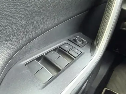 Photo 13 Toyota Rav4 Hybride 2WD 218ch Dynamic Pack Techno