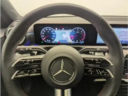 Photo 38 Mercedes Classe A 200 d AMG Line