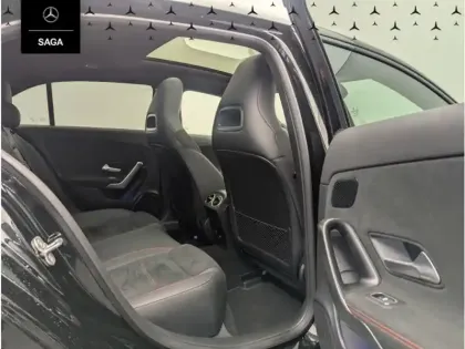 Photo 17 Mercedes Classe A 200 d AMG Line