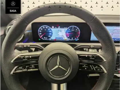 Photo 10 Mercedes Classe A 200 d AMG Line