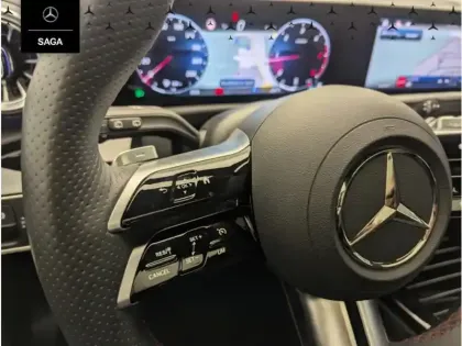 Photo 12 Mercedes Classe A 200 d AMG Line