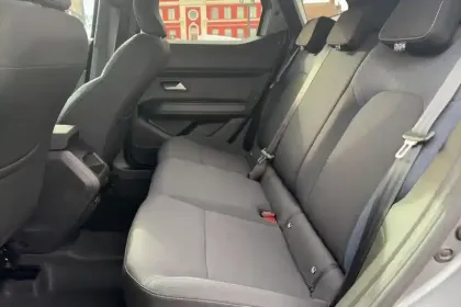 Photo 10 Dacia Duster Hybrid 140 Journey