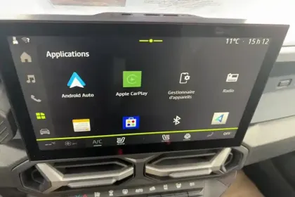 Photo 21 Dacia Duster Hybrid 140 Journey