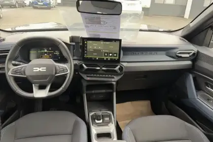 Photo 8 Dacia Duster Hybrid 140 Journey