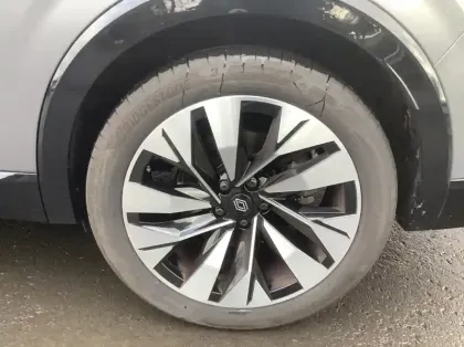 Photo 7 Renault Rafale Nouveau E-Tech full hybrid 200 ch Techno