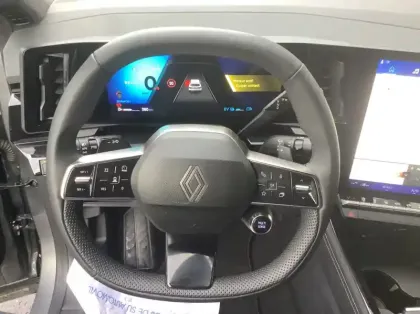 Photo 14 Renault Rafale Nouveau E-Tech full hybrid 200 ch Techno