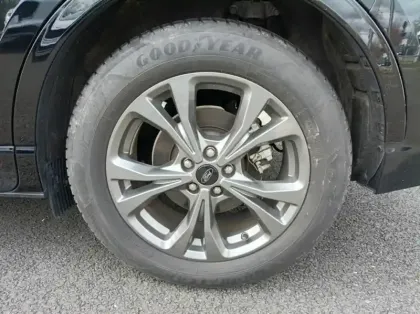 Photo 23 Ford Kuga 2.5 Duratec 190ch FHEV E85 ST-Line BVA