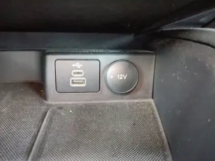 Photo 25 Ford Kuga 2.5 Duratec 190ch FHEV E85 ST-Line BVA