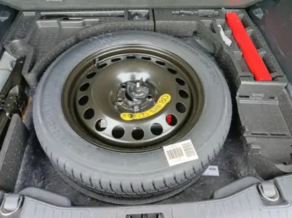 Photo 15 Ford Kuga 2.5 Duratec 190ch FHEV E85 ST-Line BVA