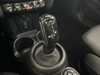 Photo 16 Mini Mini Cooper 136ch Edition Camden BVA7 + Toit ouvrant